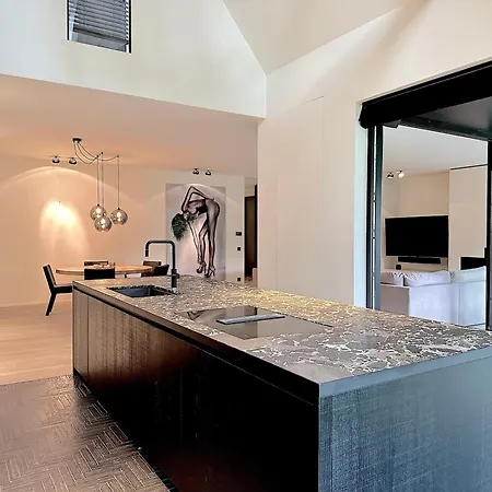79 Breathtaking Spacious Near Royal Zoute Golf Club * Knokke-Heist